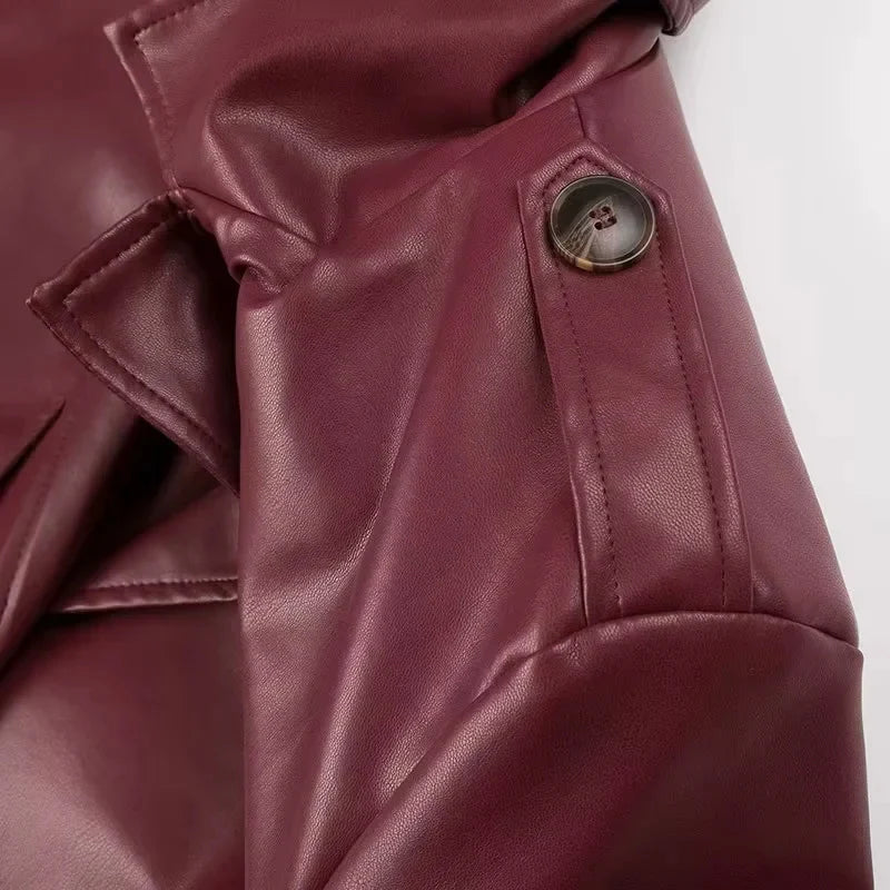 Rouge Trenchcoat