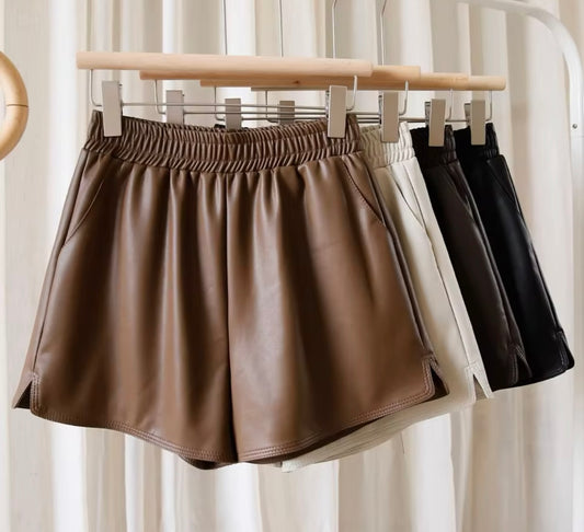 Avan Shorts