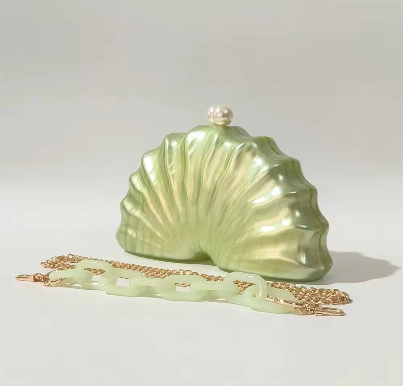 Lagoon Mirage Shell Clutch
