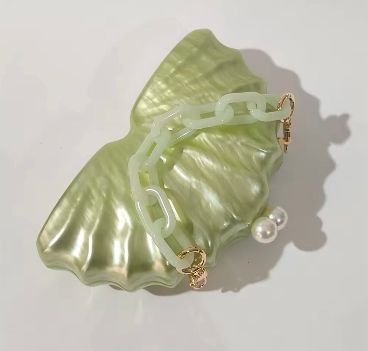 Lagoon Mirage Shell Clutch