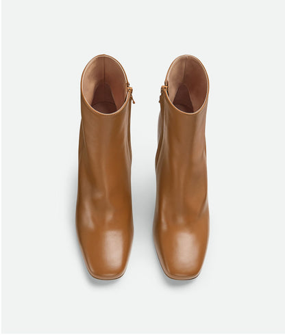 Knotte Boots