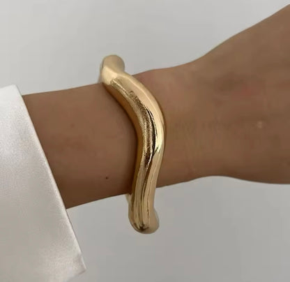 Nova Bangles